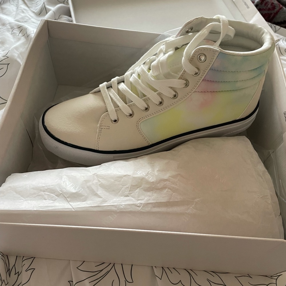 JustFab high top tye dye sneakers NWT